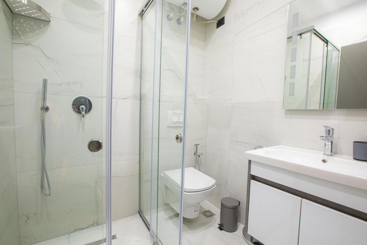 Dea'S Apartaments Tirana Exterior photo