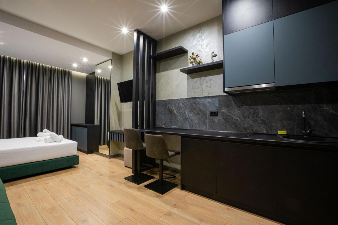 Dea'S Apartaments Tirana Exterior photo