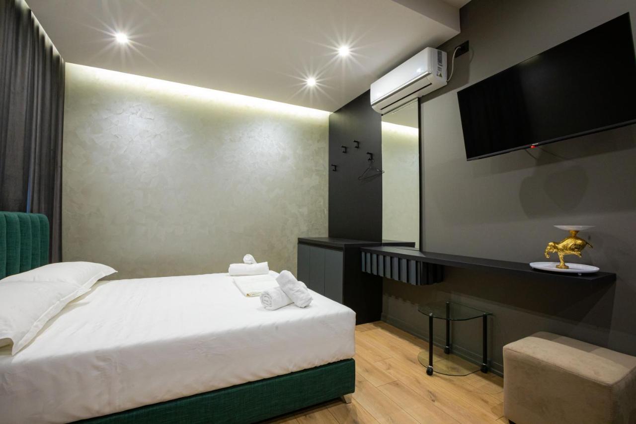 Dea'S Apartaments Tirana Exterior photo